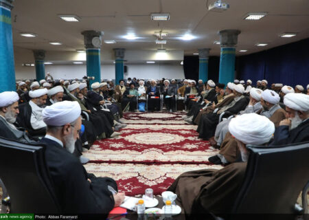 گزارش ویدوئوی و تصویری/ نشست اساتید فلسفه حوزه های علمیه با آیت الله اعرافی
