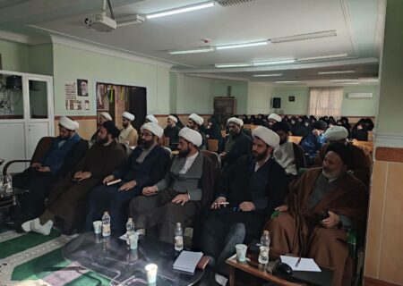 برگزاری کارگاه «تخصصی طرح سوال» ویژه اساتید حوزه های علمیه خواهران و برادران در استان ایلام