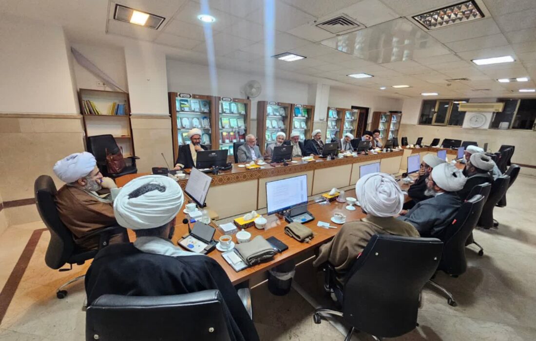 برگزاری سومین نشست علمی اساتید فلسفه برای تضارب آرا در چیستی فلسفه و امتداد اجتماعی و راهکارهای تحقق آن