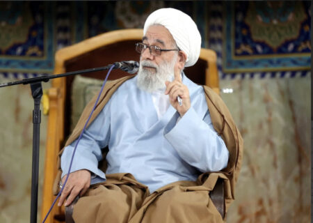 تربیت علمی و اخلاقی طلاب تضمین‌کننده پیشبرد اهداف اسلام ناب است