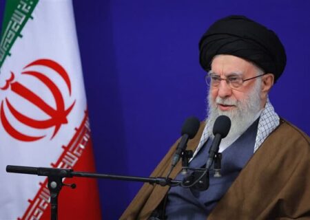 بیانیه بیش از ۱۵۰۰ استاد حوزه‌های علمیه در ادامه مسیر جهاد و مبارزه با دشمن خبیث آمریکایی و صهیونیستی + اسامی اساتید