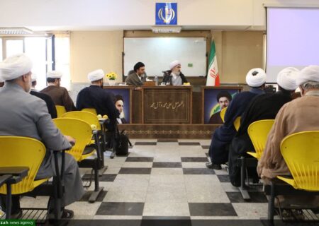جلسه معاون آموزش حوزه های علمیه با مدیران و معاونان آموزش مدارس علمیه همدان